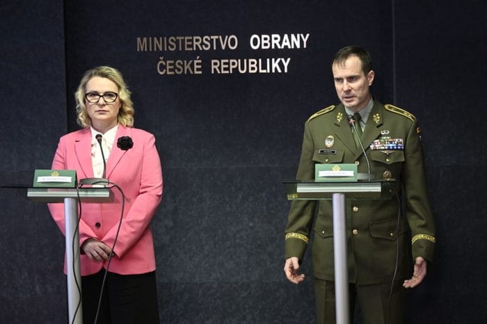 FrauCernochovaGenRehka