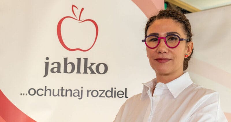 Červivé jablko jej zhnilo a tak isto charakter