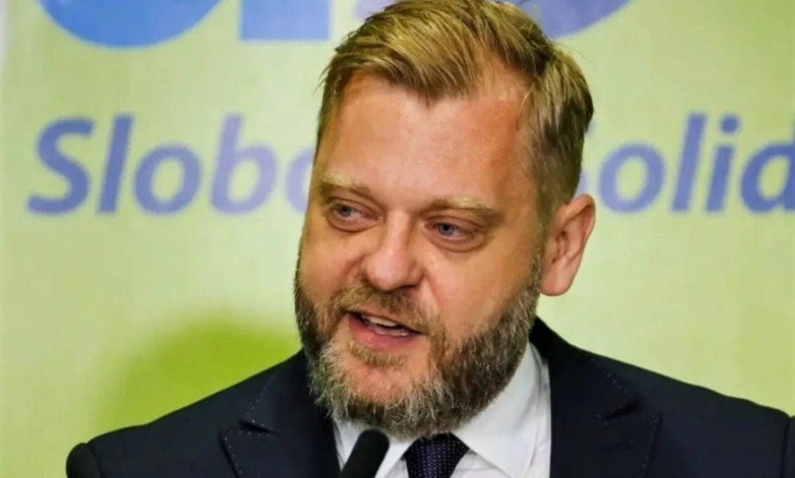 krupa-sa-obul-do-slovakov-taku-zumpu-z-ust-politika-ste-este-naozaj-necitali-1129x680