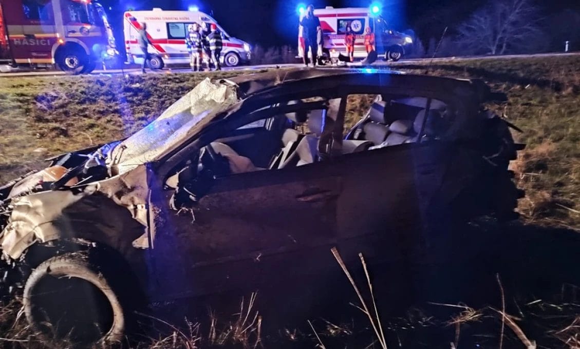 tragicka-zrazka-s-kamionom-mlada-zene-nemala-sancu-1129x680