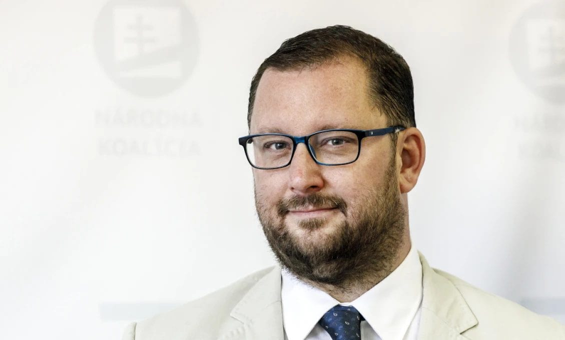 bratislava-primator-kandidat-heredos-1129x680