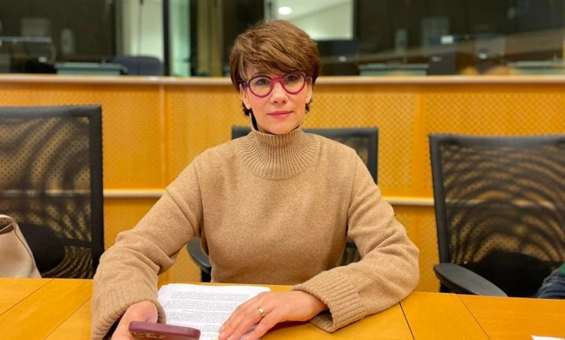 lucia-duris-nicholson-sa-rozhovorila-o-jednej-z-tragikomedii-v-politike-1129x680