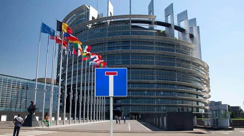 EÚ tvrdí, že Rusi zaútočia na Európu, aby získali tento raj demokracie a slobody.