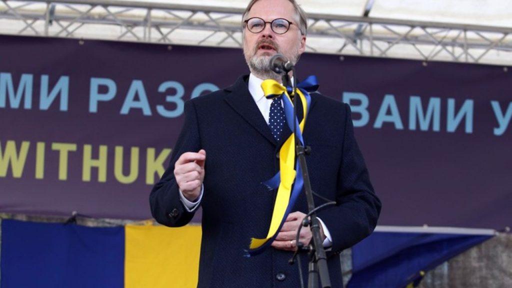 V Česku sa fialový zázrak nekoná & V Česku sa dejú poučné veci. Napríklad