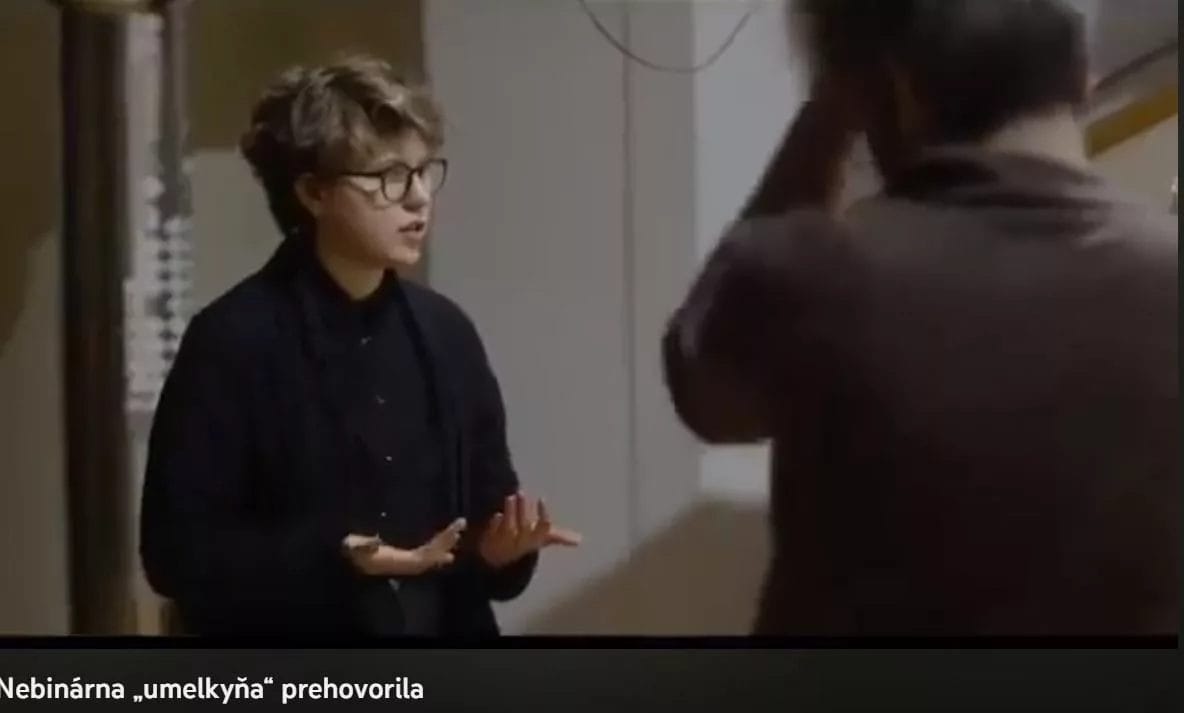 Nebinárna „umelkyňa“ prehovorila