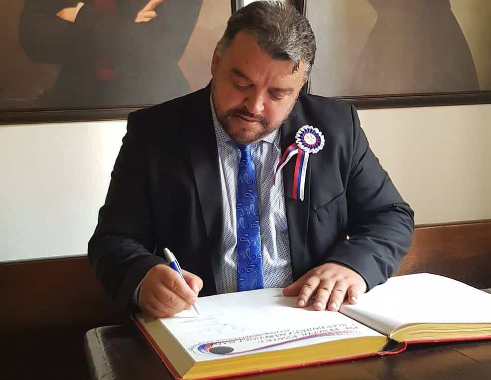 Eduard Chmelár: ČÍM JE PRE NICH SLOVENSKO