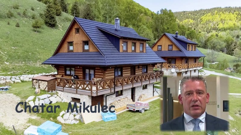 Kde na to vzal?, „slušný človek“ Roman Mikulec, na dve luxusné nehnuteľnosti, zruby v Zázrivej.