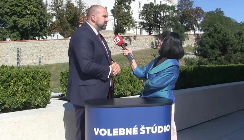 Peter Pčolinský: Hamran má diktátorské sklony, je agresívny, kričal po poslancoch.