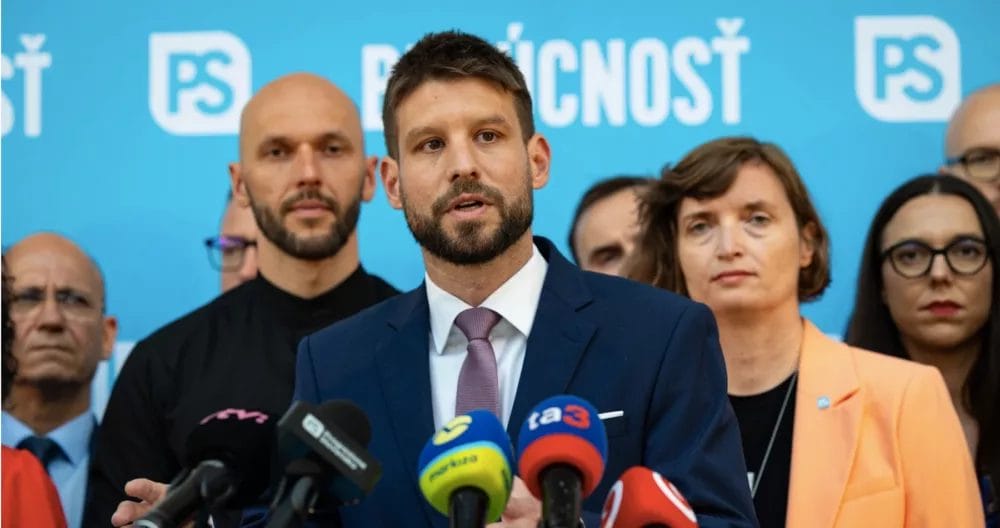 PS patrí za mreže - OČTK by mali konať. Ako PS manipulujú voľby nelegálnou kampaňou ktorá mala obrovský rozpočet..