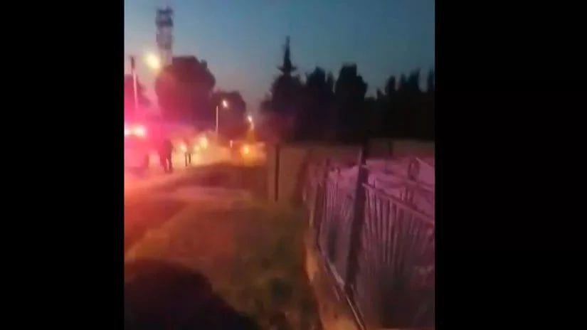 Dráma vo Veľkých Levároch! Policajná naháňačka sa skončila streľbou