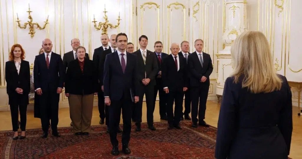 caputova-odchadzajuca-vlada-odor