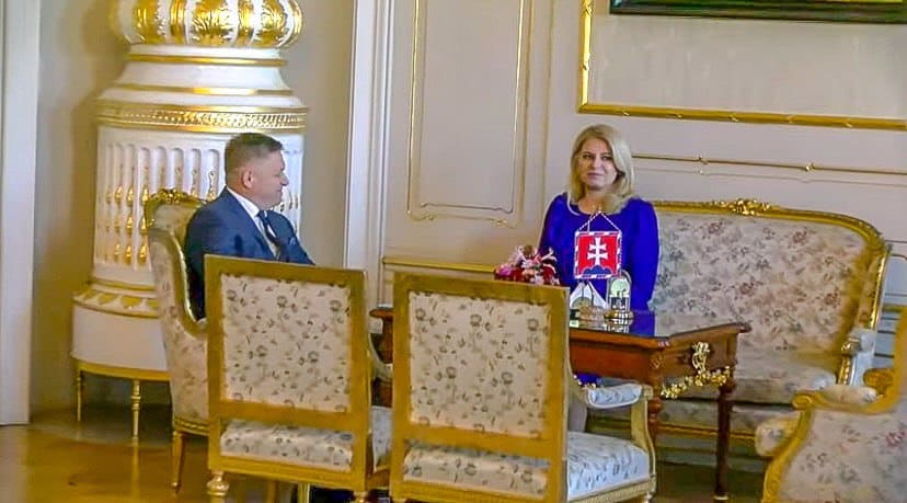 Robert si evidentne stretnutie so Zuzanou vychutnáva