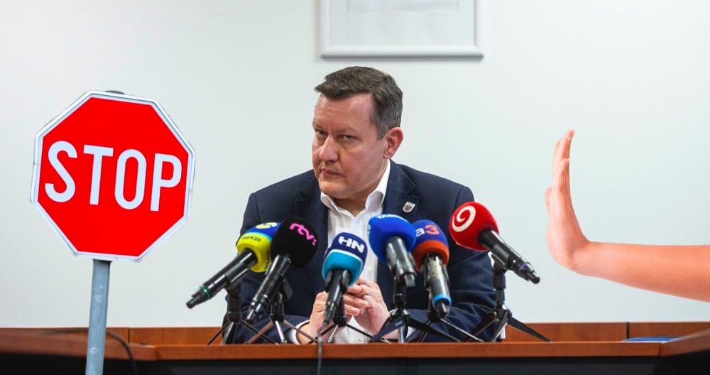 Slovenskí právnici reagujú na porušovanie princípov právneho štátu a žiadajú zrušenie Úradu špeciálnej prokuratúry (ÚŠP).