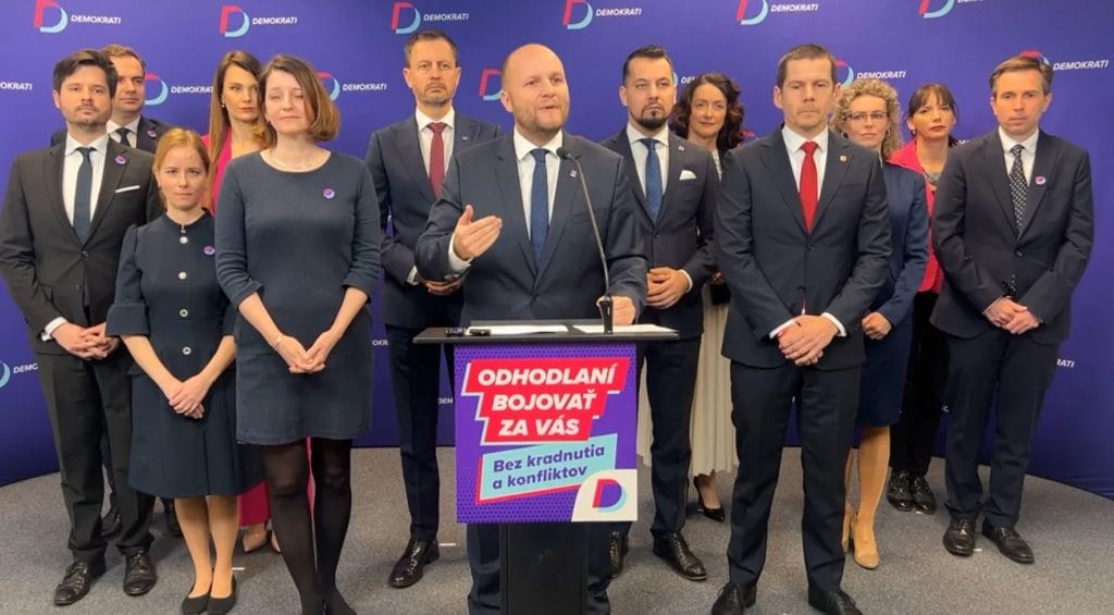 Nech sa snažia akokoľvek, svoj podiel viny na atentáte nezmyjú!