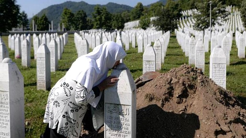 srebrenica-memorial2