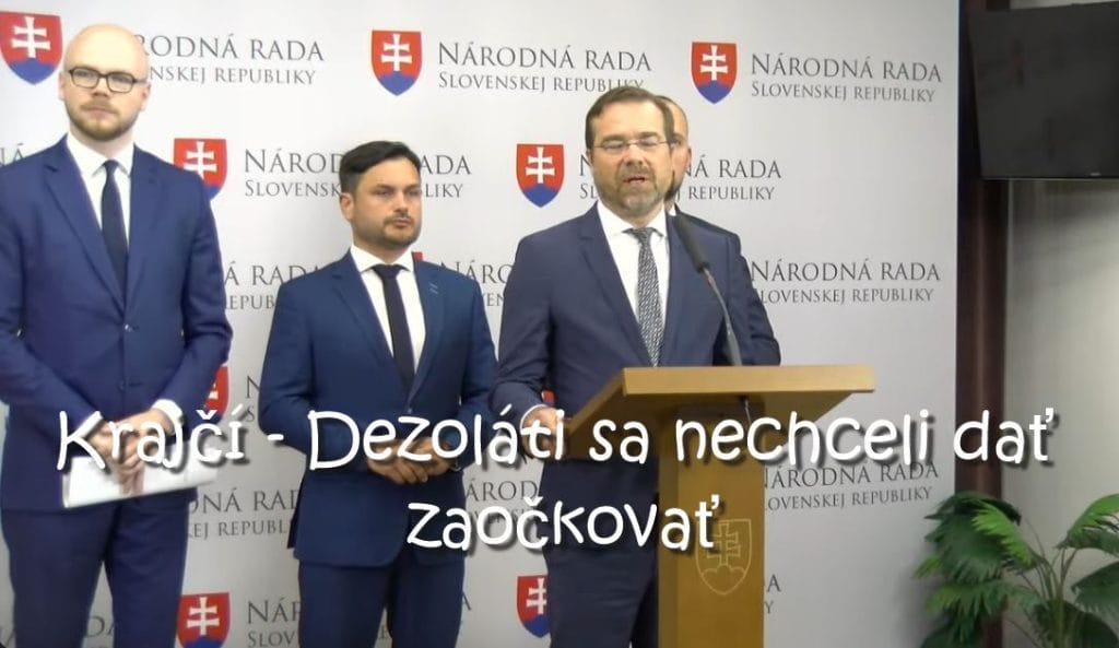 Krajčí na tlačovke opäť nazval neočkovaných "dezoláti"