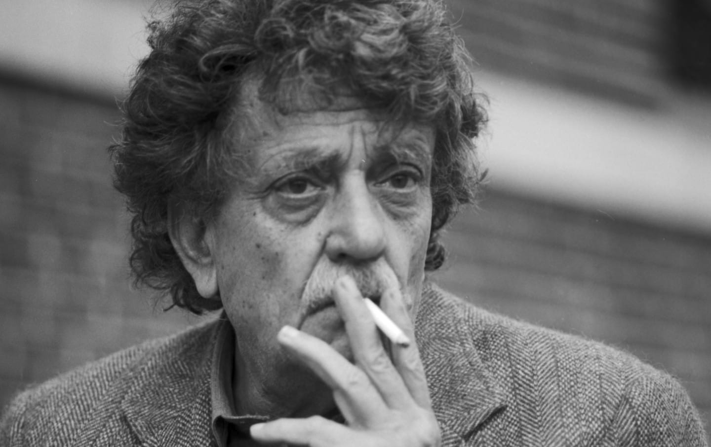 vonnegut-smoking-getty