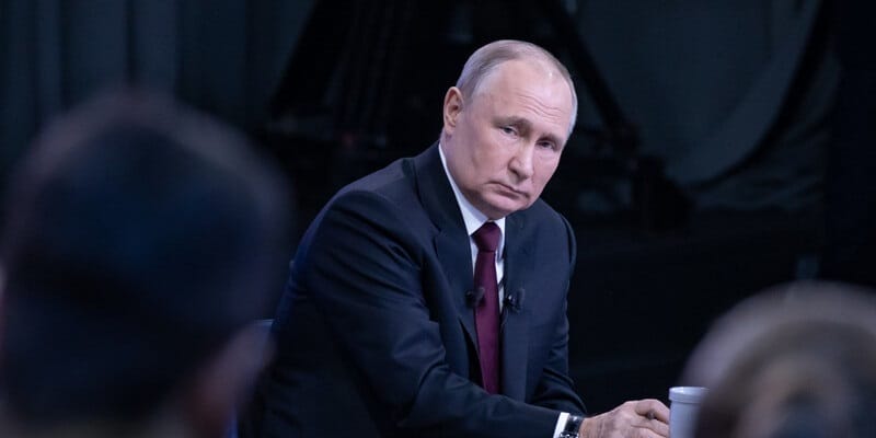 Rusko Trumpovi neustúpilo. Preto má výsledky.