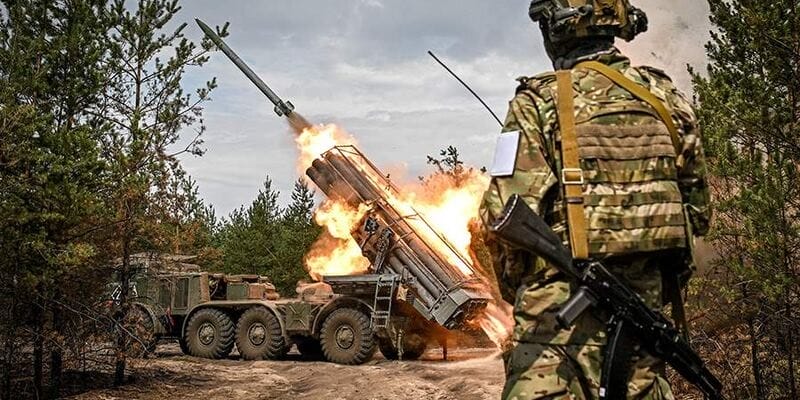 V noci 15. júna spustili RF kombinovaný útok na UA s použitím hypersonických rakiet