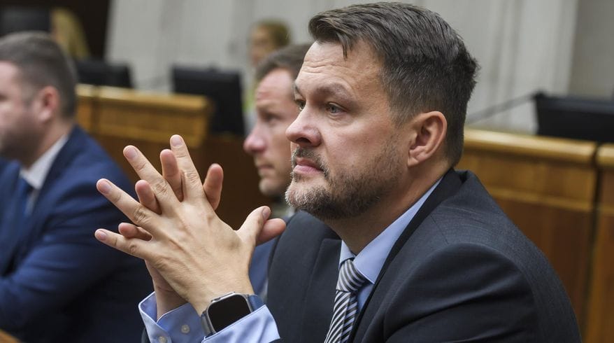 Zvratky ako politický program?