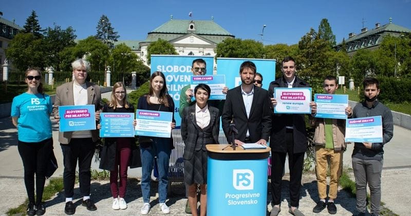 PS chce zaviesť, aby voliť mohli aj neplnoletí, už od 16 rokov