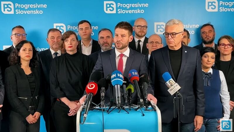 Ideologickí kolonizátori a ich prisluhovači