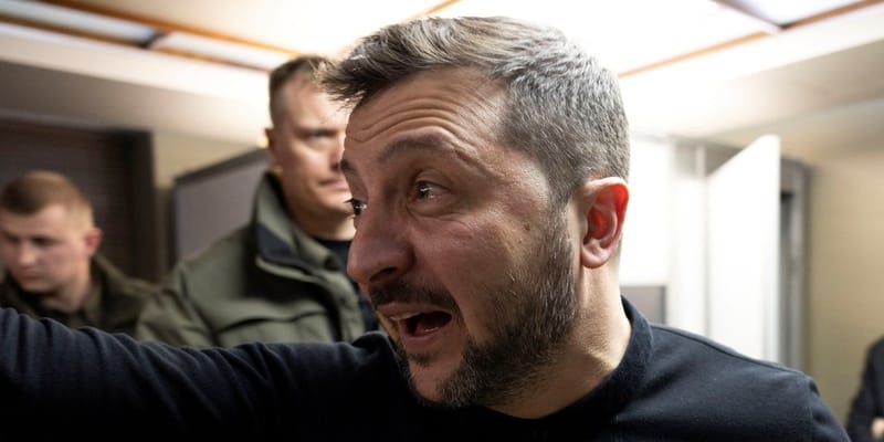 Merkuris: Zelenskyj zúri, že nedokáže reagovať na útoky Ruska