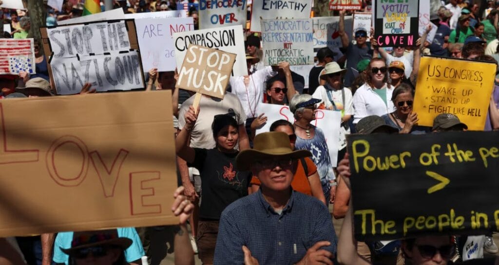 Prečo cez víkend trénovali Majdan v USA. Na čele s Obamom a Harrisovou