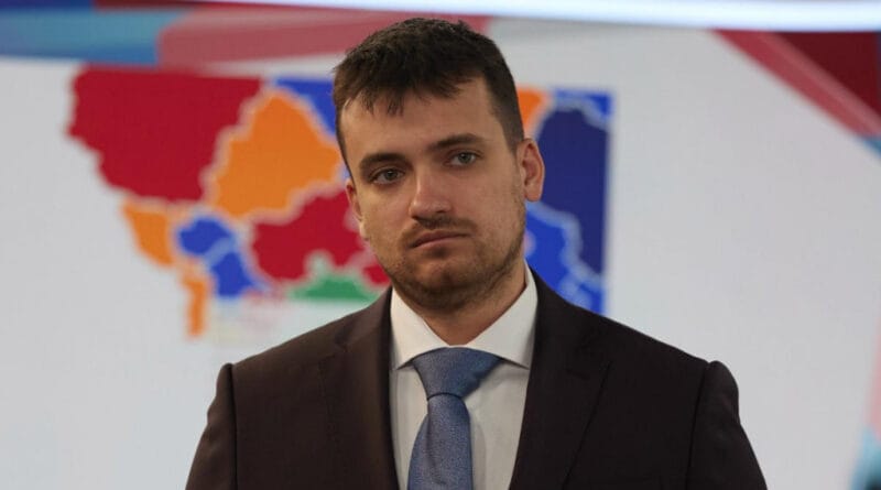 Adel Ghanam: Kura, čo sa podalo na kvočku