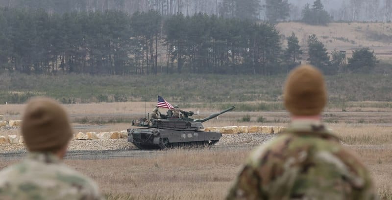 EÚ vykazuje abstinenčné príznaky po 75 rokoch závislosti od USA vojakov