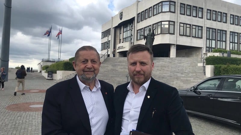 MUDr. Kotlár a Dr. Harabin podali trestné oznámenie na Kolíkovú, Cigánikovú, Szalaya a Vojtka.