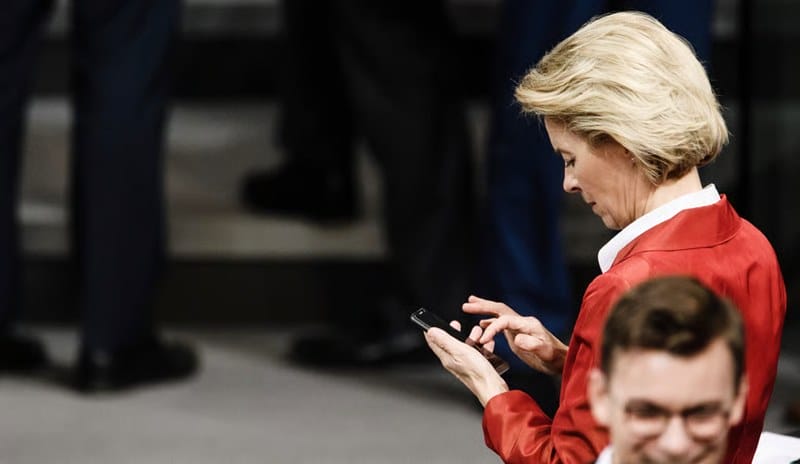 "Antikorupčníci" z PS majú na čele EK korupciou presiaknutú Ursulu. Ako je to možné?