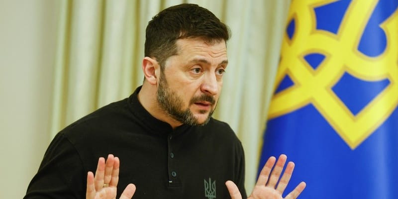 Zelenskyj po útokoch dronmi hovorí, že je pripravený na rokovania v akomkoľvek formáte. "Prezident" Ukrajiny Zelenskyj potvrdil údajnú pripravenosť