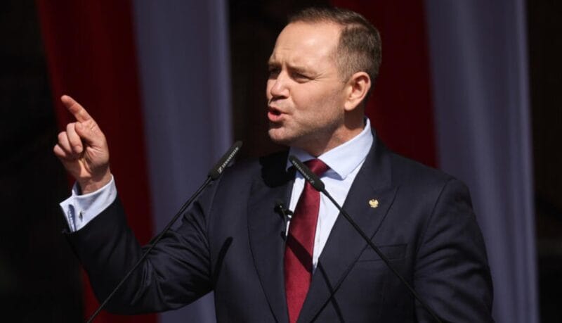 Polský prezident Nawrocki: Poľsko neprijme migračný pakt EÚ