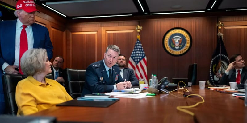 NBC: USA sa pripravujú na odvetu zo strany Iránu do 48 hodín. Trumpova administratíva sa obáva, že Irán by mohol zaútočiť na ciele v USA