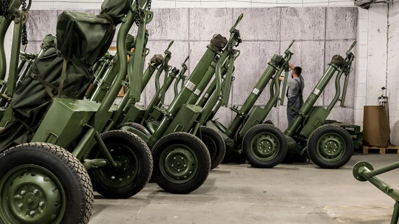 Ukrajina údajne zvyšuje svoju výrobu zbraní a žiada spojencov, aby za to zaplatili