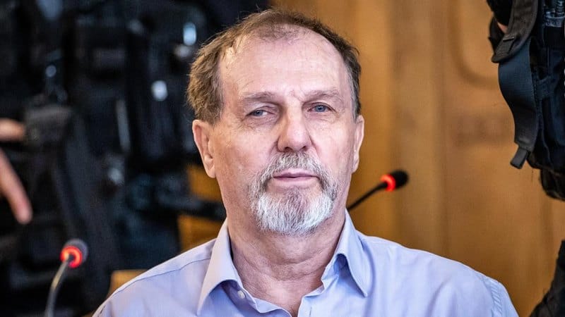 Cintula ako produkt médií a opozície.