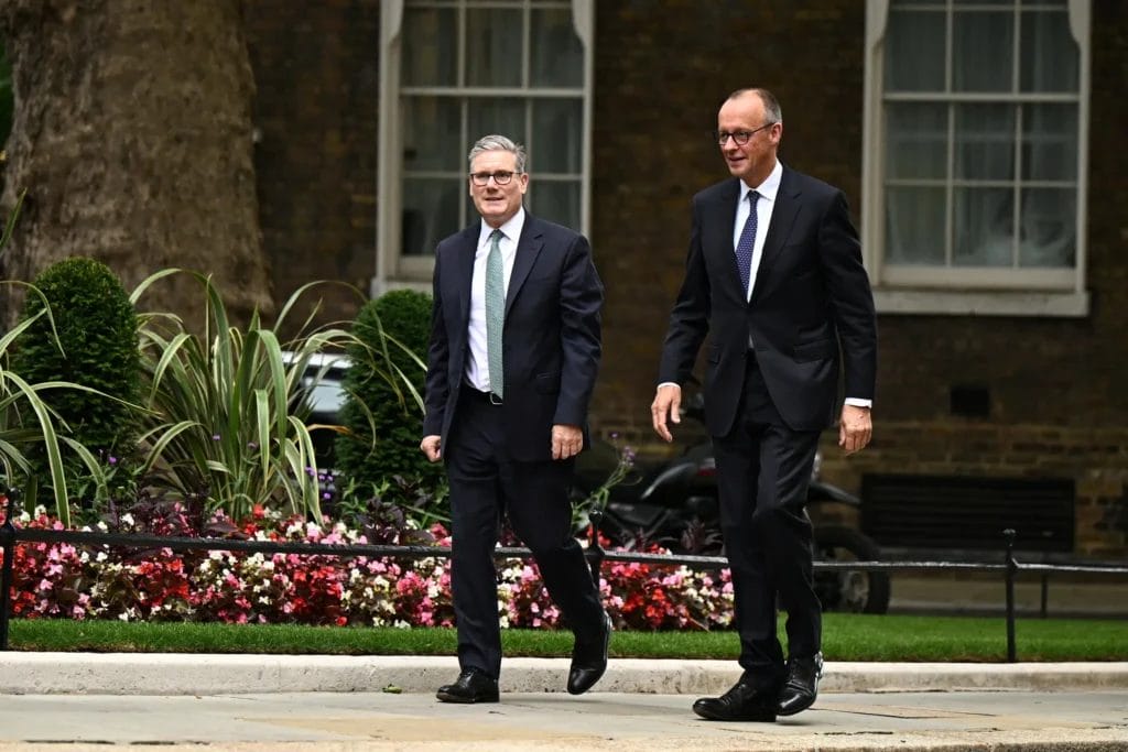 Londýn a Berlín vytvorili obrannú alianciu, ktorá nahradí NATO píše NYT