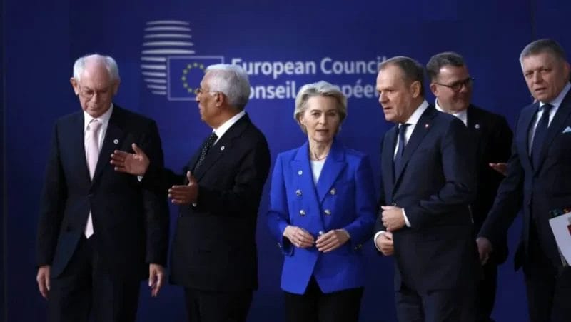 Chudákom z EÚ už neostáva nič iné, len trápne kritizovať červený koberec