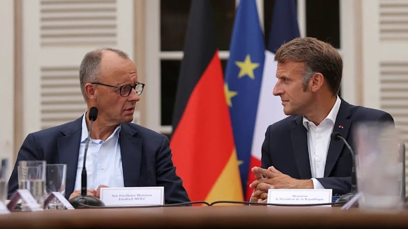 Európa čelí krízam a sľubuje viac zbraní bez peňazí to je obraz EÚ