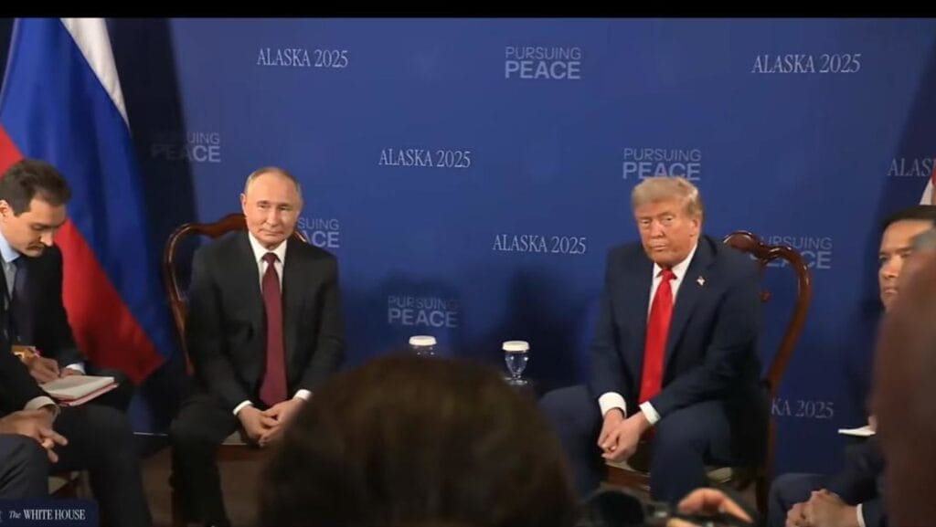 Rokovania na Aljaške medzi Putinom a Trumpom sa začali.