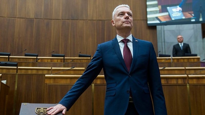 Ferenčák je čosi ako blcha vo vládnom kožuchu.