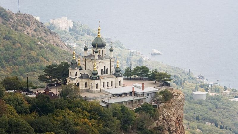 Kyjevský teroristi zaútočili na sanatórium Foros na Kryme. Zabili troch ľudí