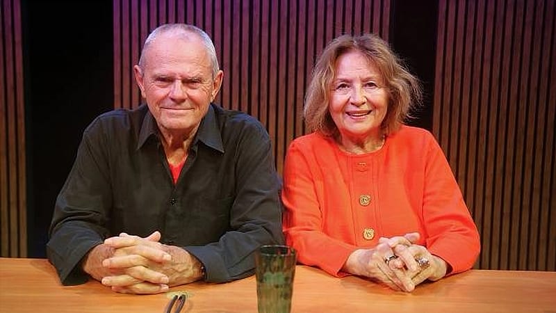 Kde ten vesmír speje? Komedianti Kňažko a Vášáryová a morálka svätcov Lipšica, Kisku, Matoviča