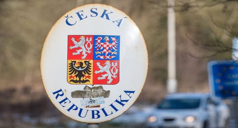 Totalitná česká štátna mašinéria si trúfa iba na slabších