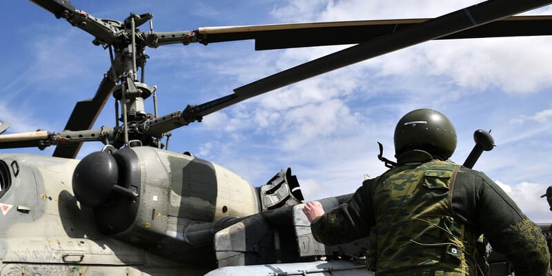 Rusko informovalo o zničení ukrajinského letiska a zariadení na prepravu zbraní.