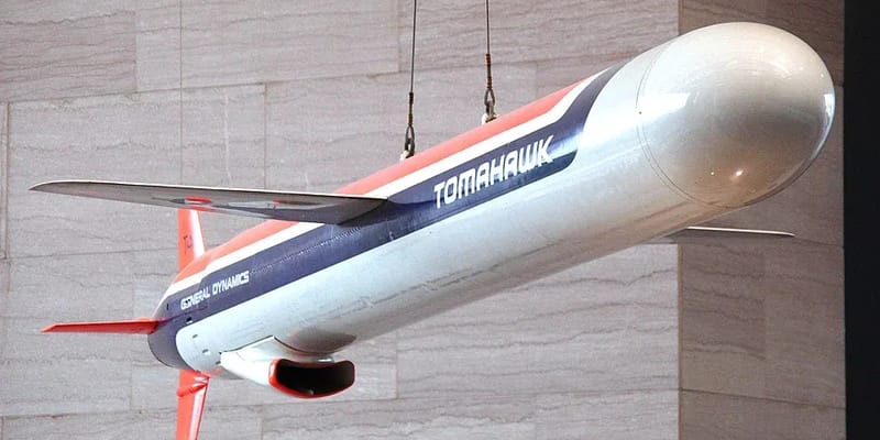 Neúspešný „mierový“ nobelovkár Trump a jeho Tomahawkové vyhrážky