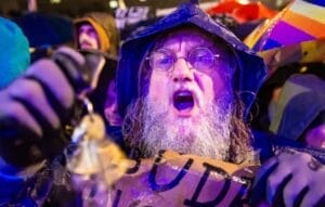 Šialenci si 17.11 užívali demokraciu, nikto po nich nestrieľal, nepolieval, škriekali si čo chceli