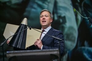 NYT: Minister armády Driscoll vylúčil EÚ z rokovaní o Ukrajine kvôli zaujatosti