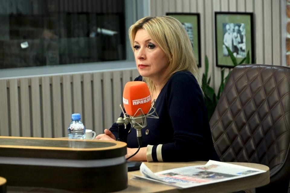 Zacharovová: Zelenskyj sa snaží odviesť pozornosť od jeho finančných podvodov